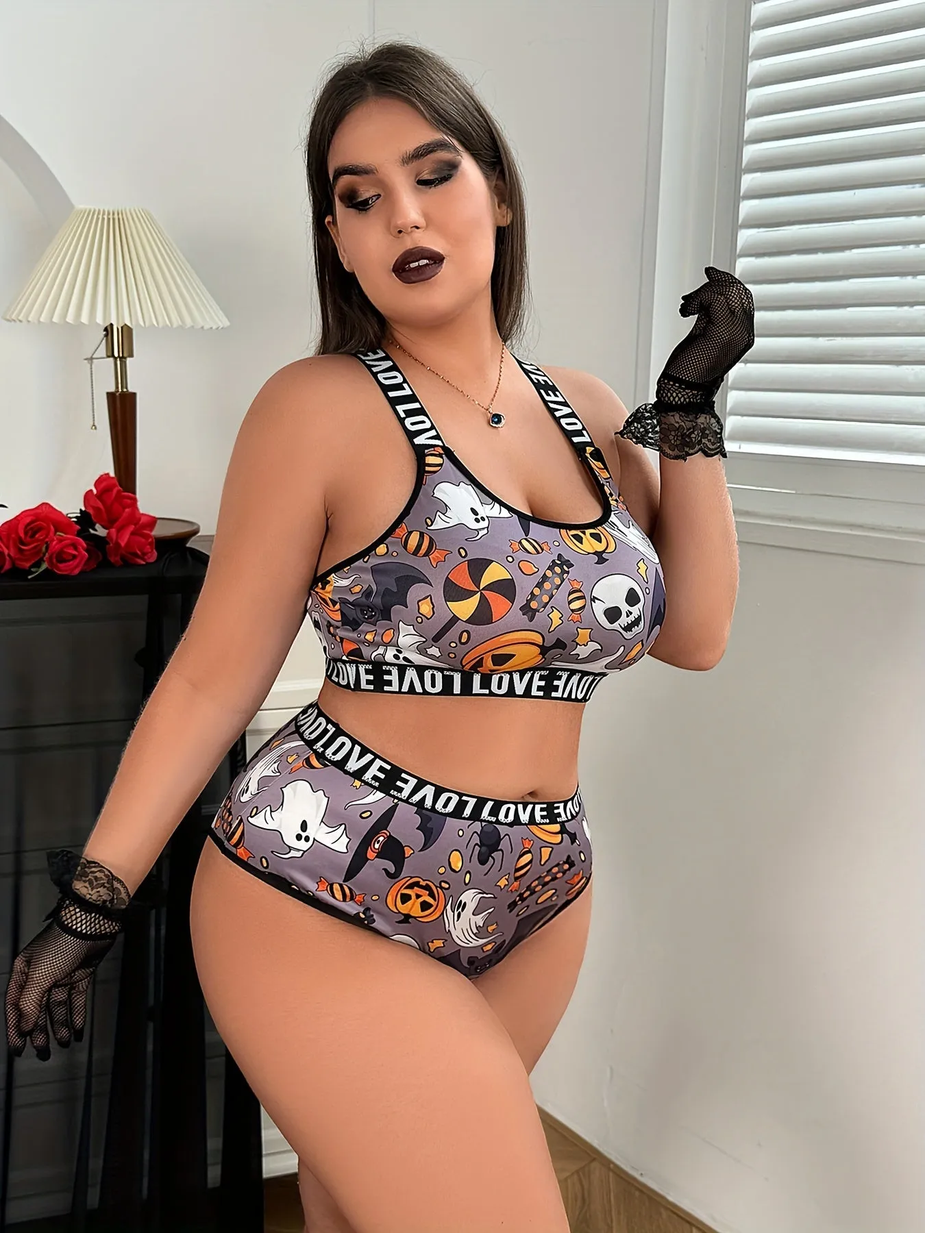 2-Piece Plus Size Women's Sports Lingerie Set - Halloween Print, Comfortable & Breathable for Curvy Women