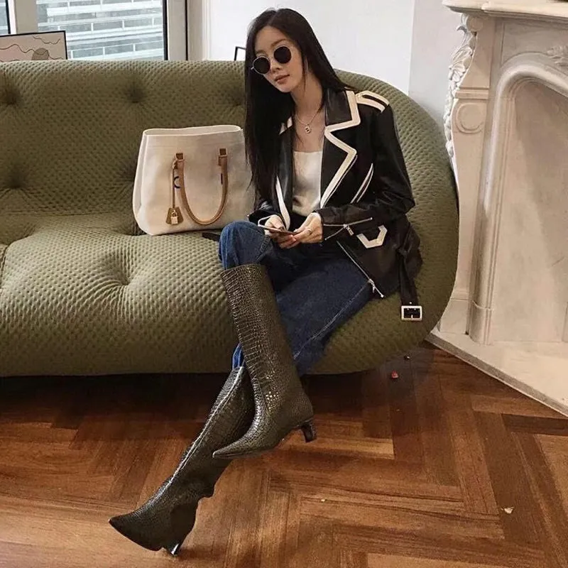 2022 New Design Genuine Sheepskin Leather Jackets Rivet MotorcycleJacket Women Real Leather Coat Turn Down Collar TF4773