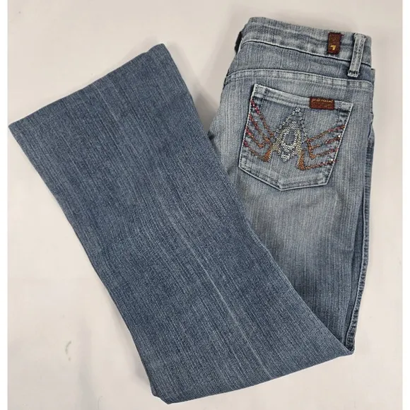 7 For All Mankind Bootcut Jeans Embellished Pocket  Womens Sz 28 measure 31x28