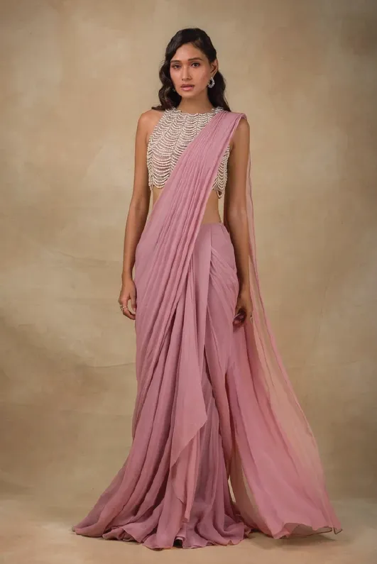 Almas Sari