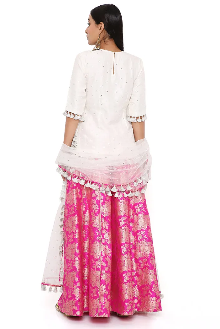 AMAYA OFF WHITE ABLA SILK EMBROIDERED KURTA WITH HOT PINK BROCADE SHARARA AND OFF WHITE DUPATTA
