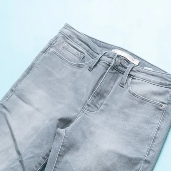 Athleta Gray Wash Sculptek Skinny Leg Mid Rise Jeans Size 4