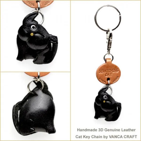 Black Scratching Japanese Leather Keychains Cat
