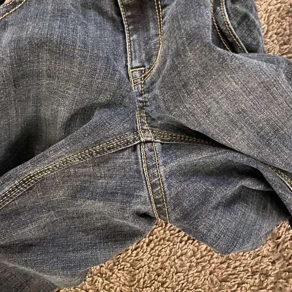 CABI Women’s Low Rise Bootcut Jeans