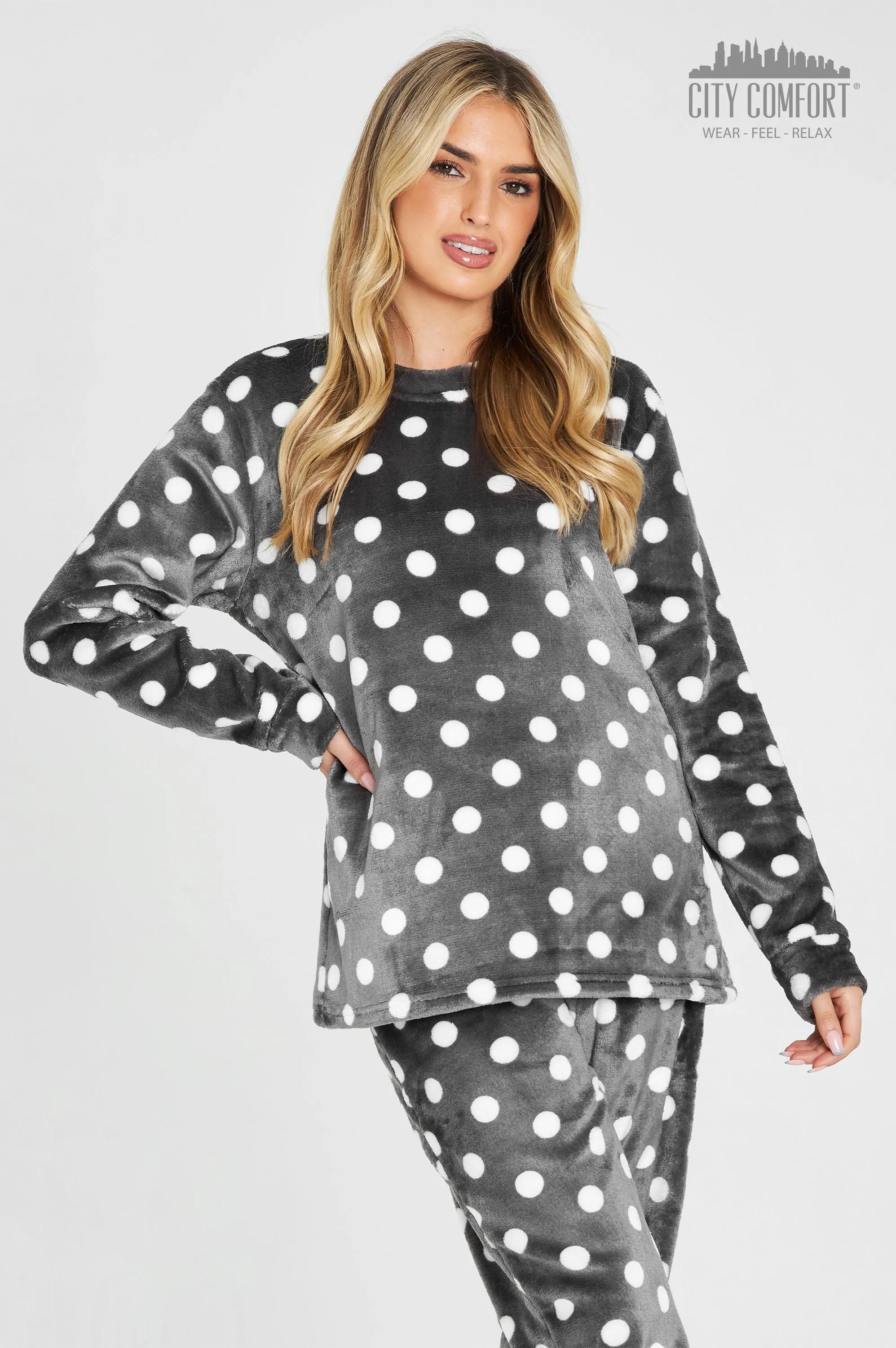 CityComfort Fleece Womens Pyjamas Set Long Sleeve Fluffy Loungewear Adults Teenagers, Winter PJs Warm Nightwear, Gifts for Her