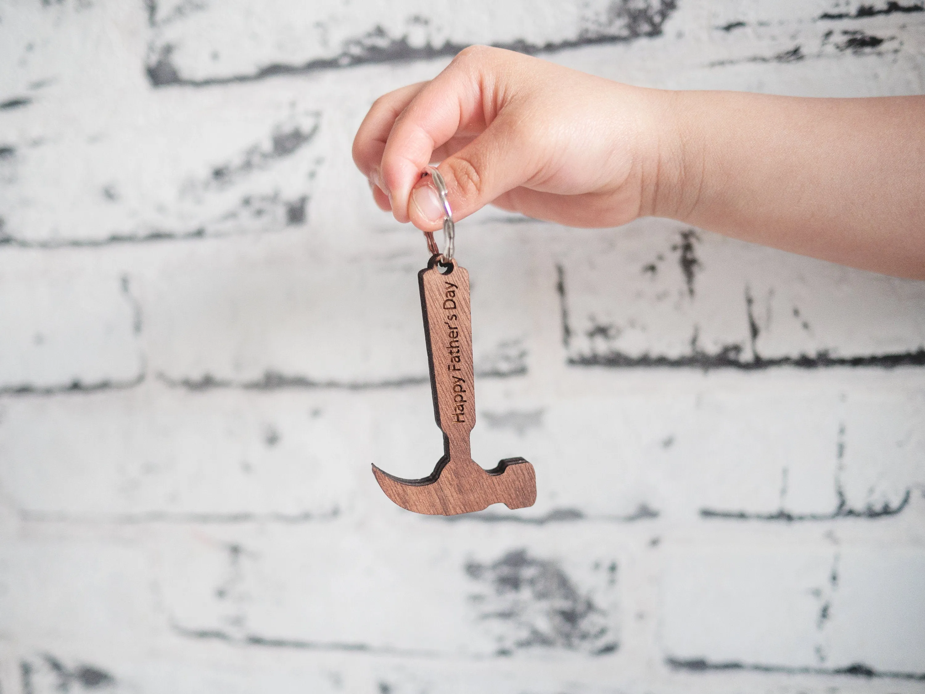 Dad keychain - Fathers day gift,  Personalized keychain for dad, gift for husband, key chain for Fathers day, Engraved Keychain