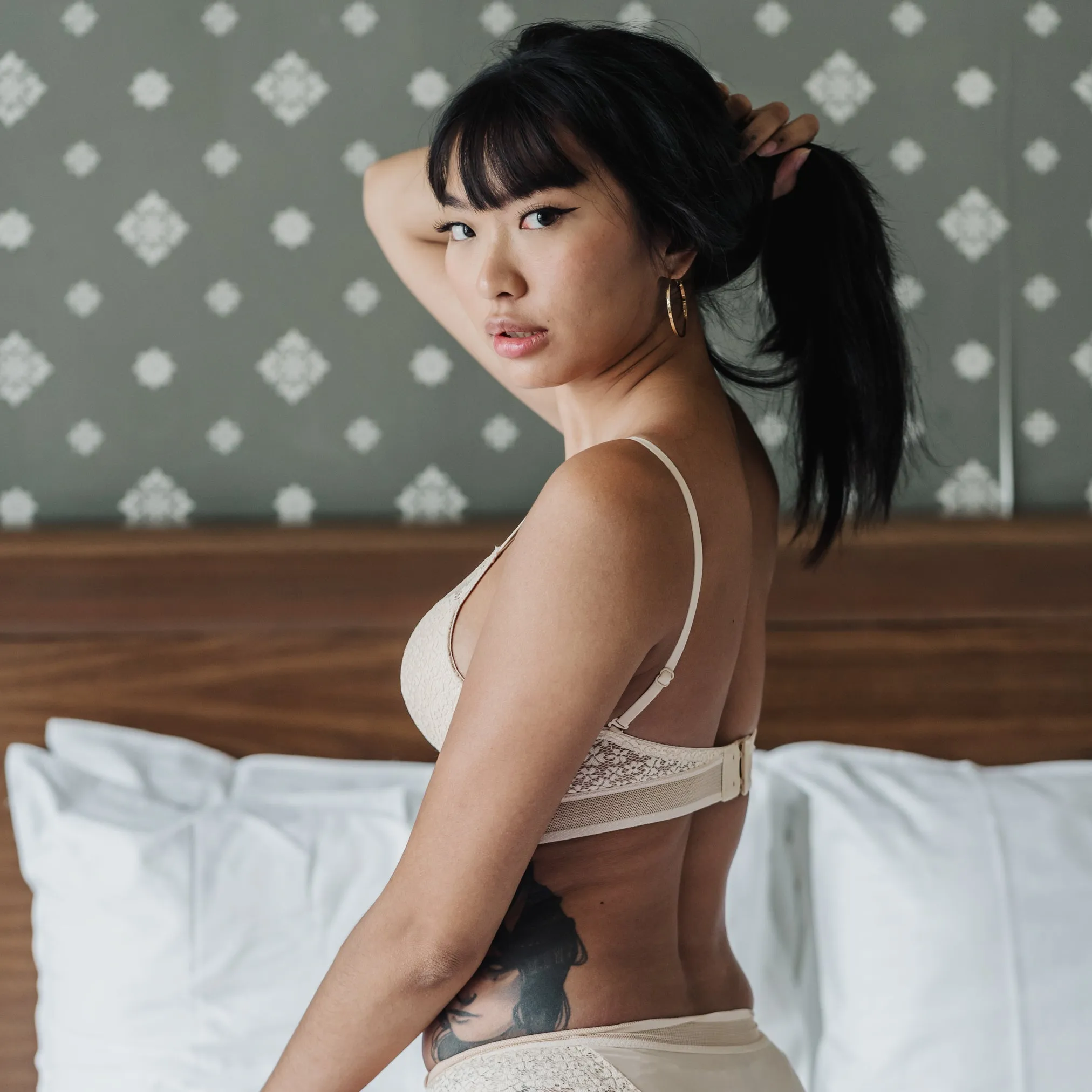 Essential Chic Low-Back Midi Wireless Bra in Nude (Size XL Only)