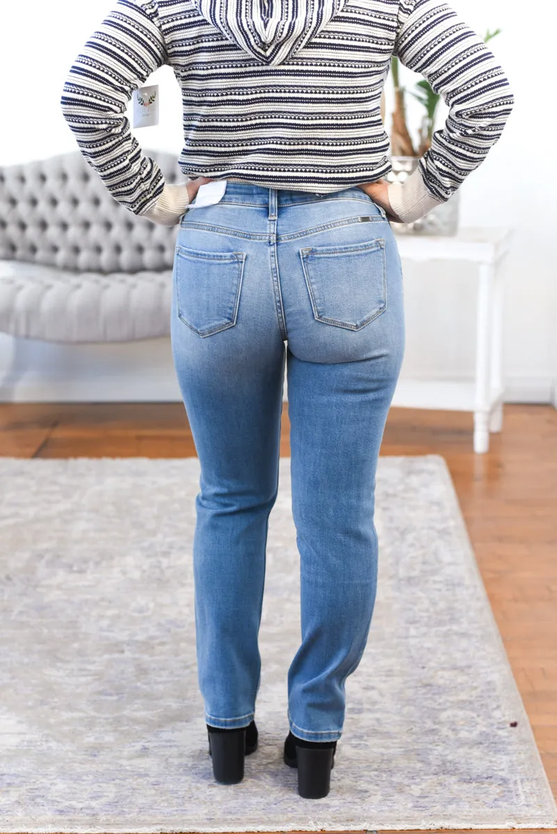 Everlie High Rise Slim Straight Kancan Jeans