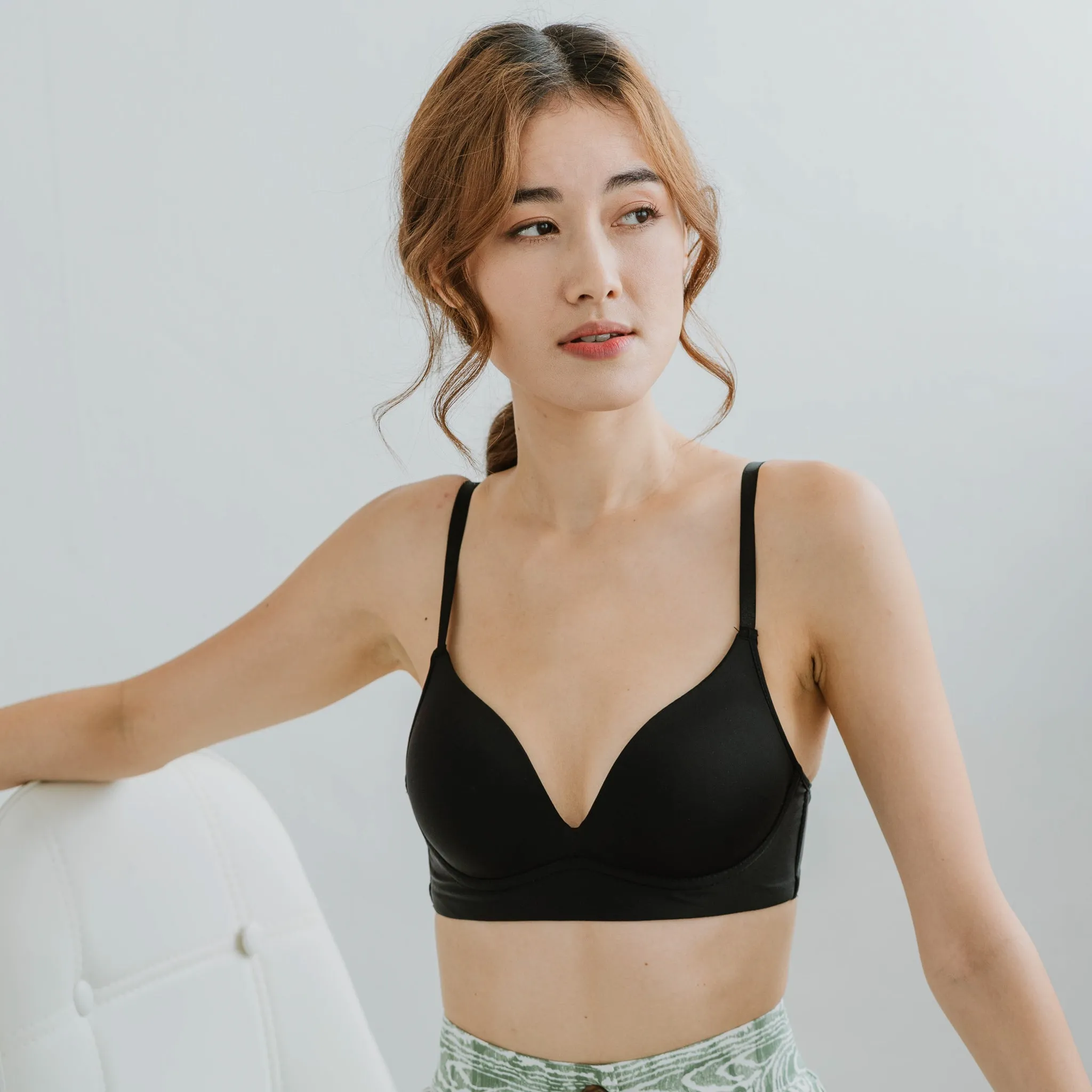 Everyday Carefree Midi Wireless T-Shirt Bra in Black (Size M Only)