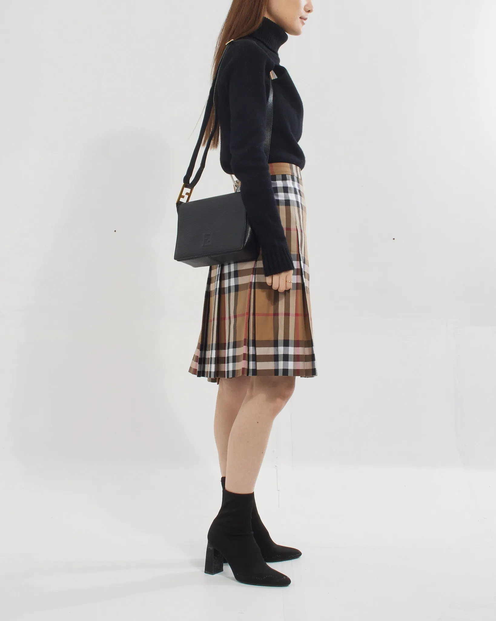 Fendi Vintage Black Epi Leather Shoulder Bag