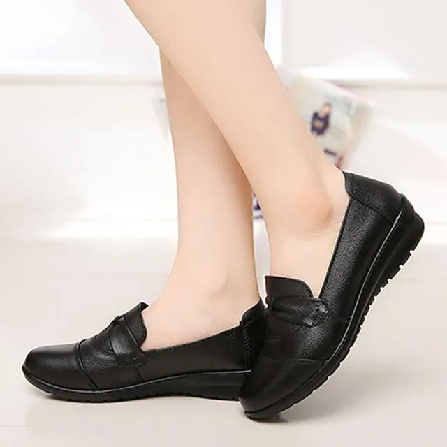 Flats Genuine Leather Solid Cross-Tied Round toe Shoe for Ladies