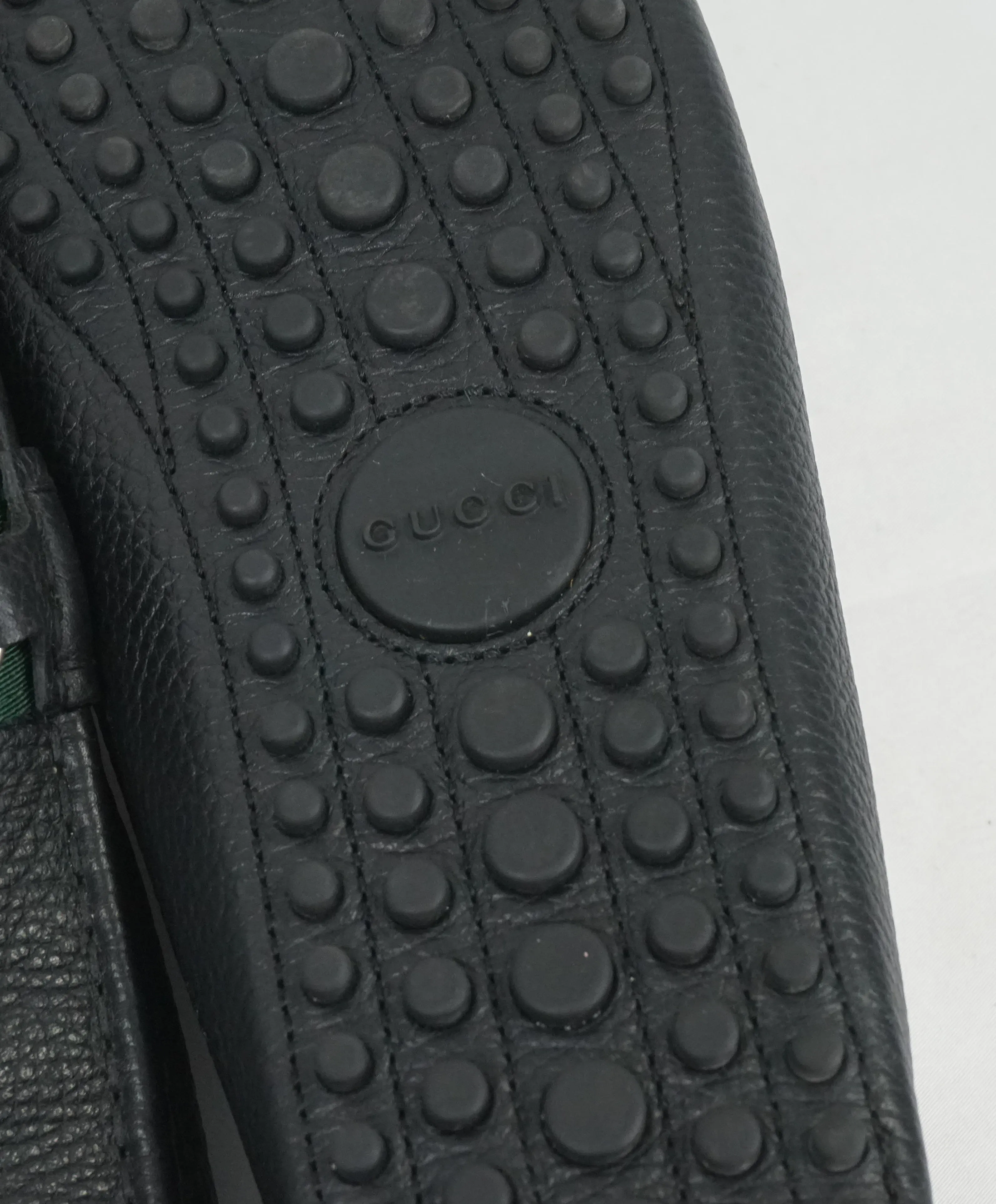 GUCCI - Black Horse-Bit Driving Loafers With Web Detail - 12.5