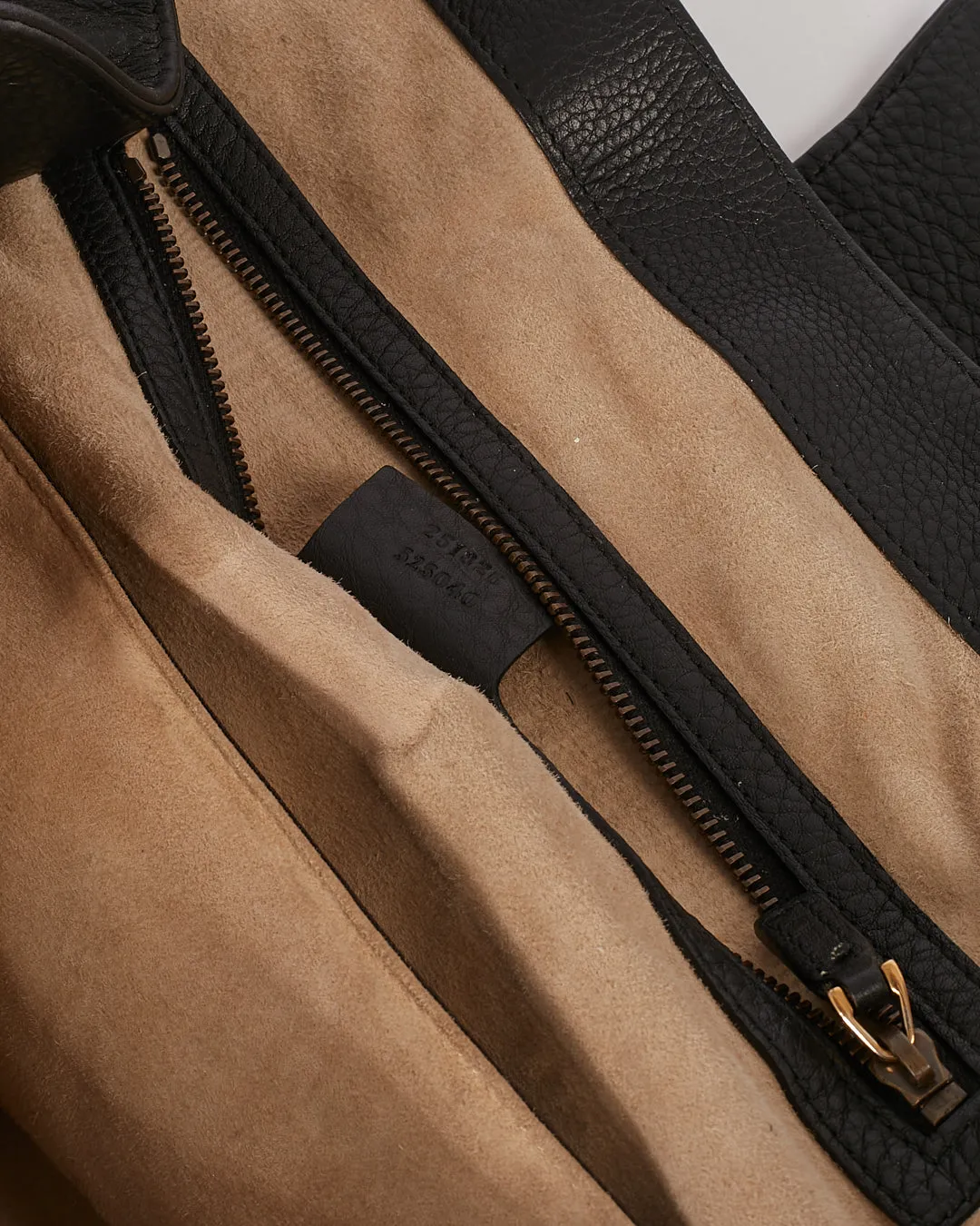 Gucci Black Pebbled Leather Tote Bag