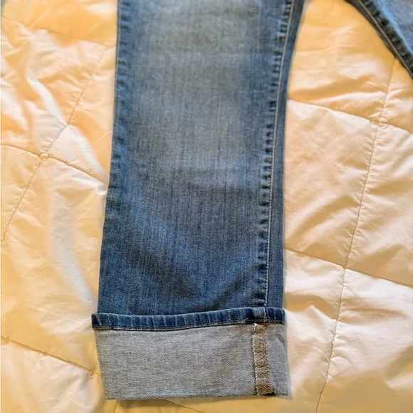 JOE’S JEANS Itzel Mid Rise Ankle Jeans