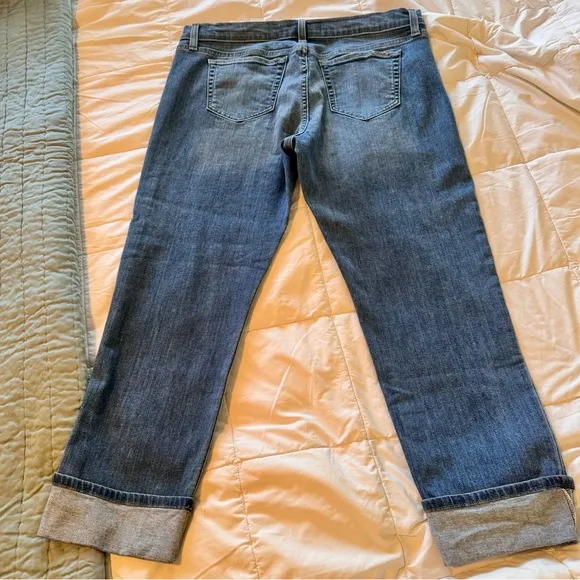 JOE’S JEANS Itzel Mid Rise Ankle Jeans