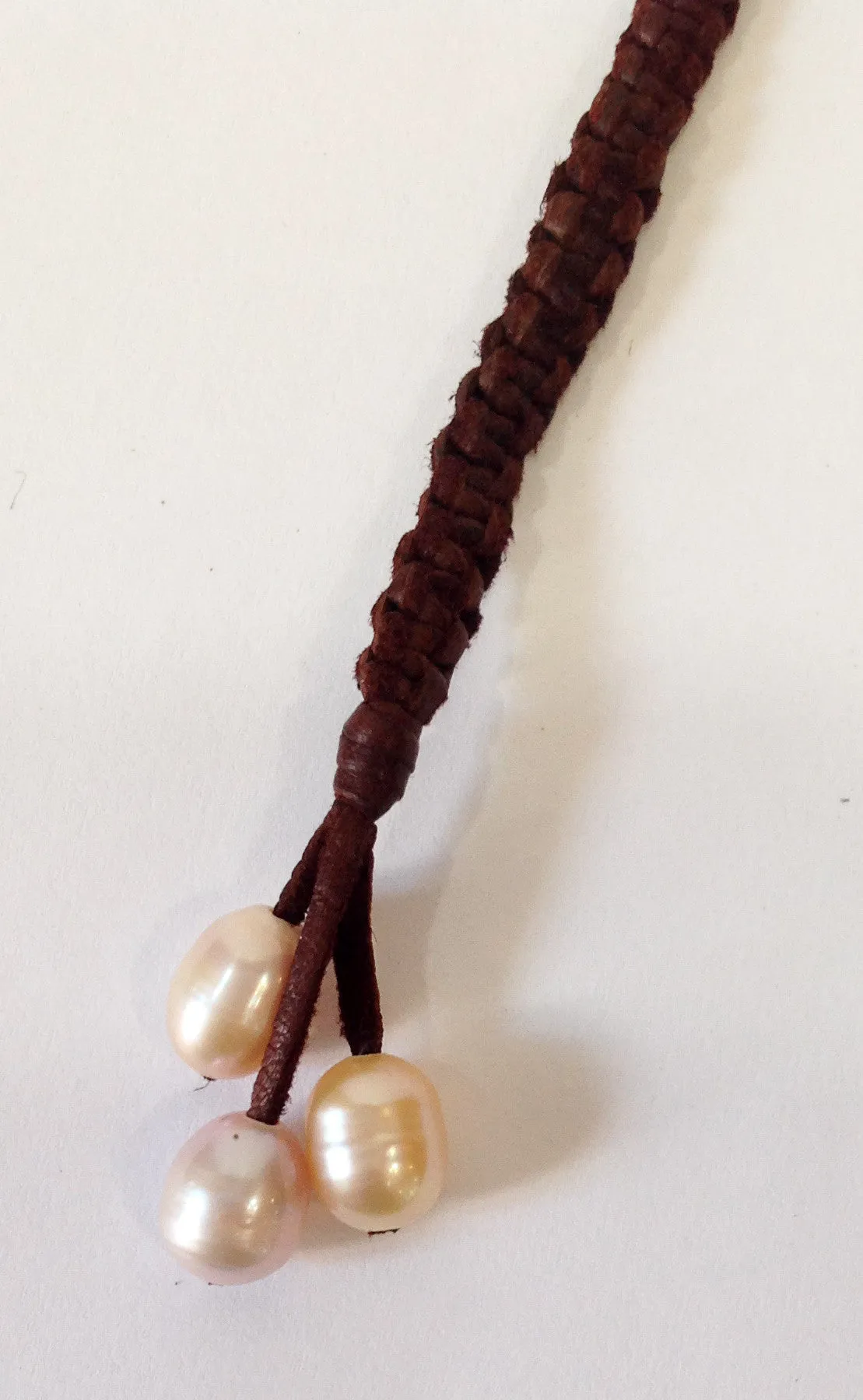 “Klara’s Keychain” Freshwater Pearl & Leather Keychain