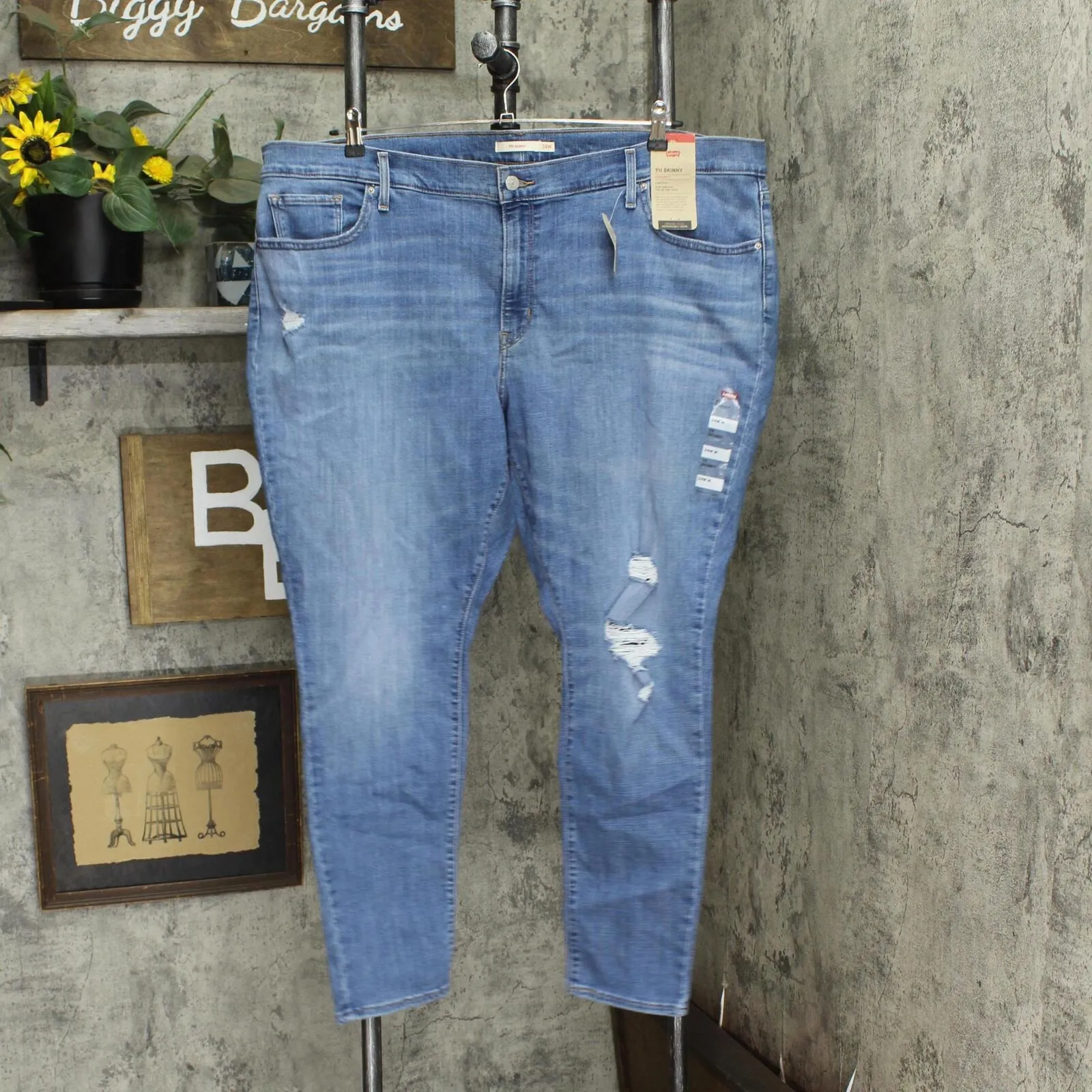Levi's Women's Plus-Size 711 Skinny Jeans 362550064