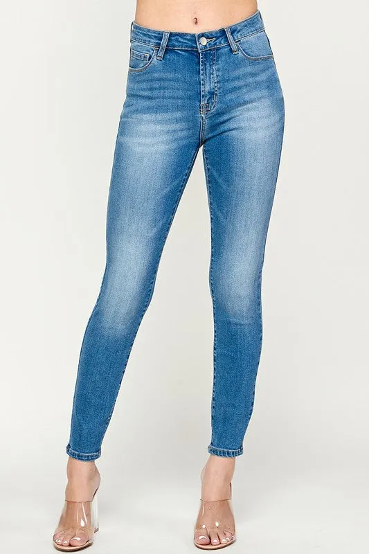 LORELY MID RISE JEANS