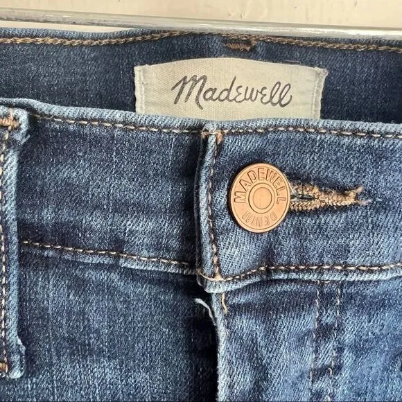 Madewell 10&quot; High Rise Skinny Jean Size 26 - Classic Quality Madewell Jeans