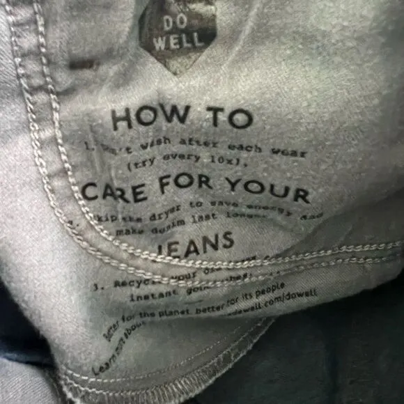 Madewell 10&quot; High Rise Skinny Jean Size 26 - Classic Quality Madewell Jeans