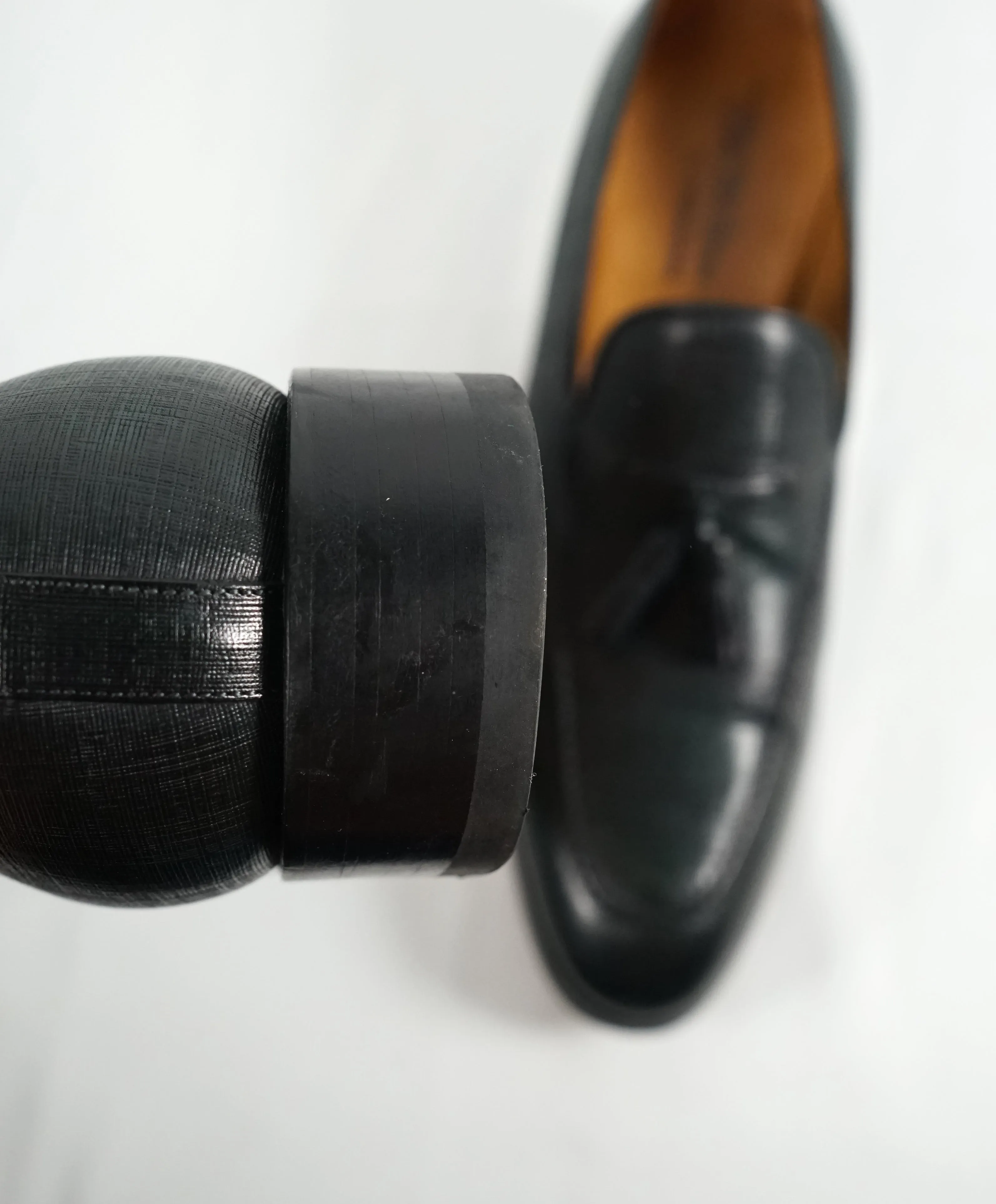 MAGNANNI For SAKS FIFTH AVENUE- Green Saffiano Tassel Loafers - 10