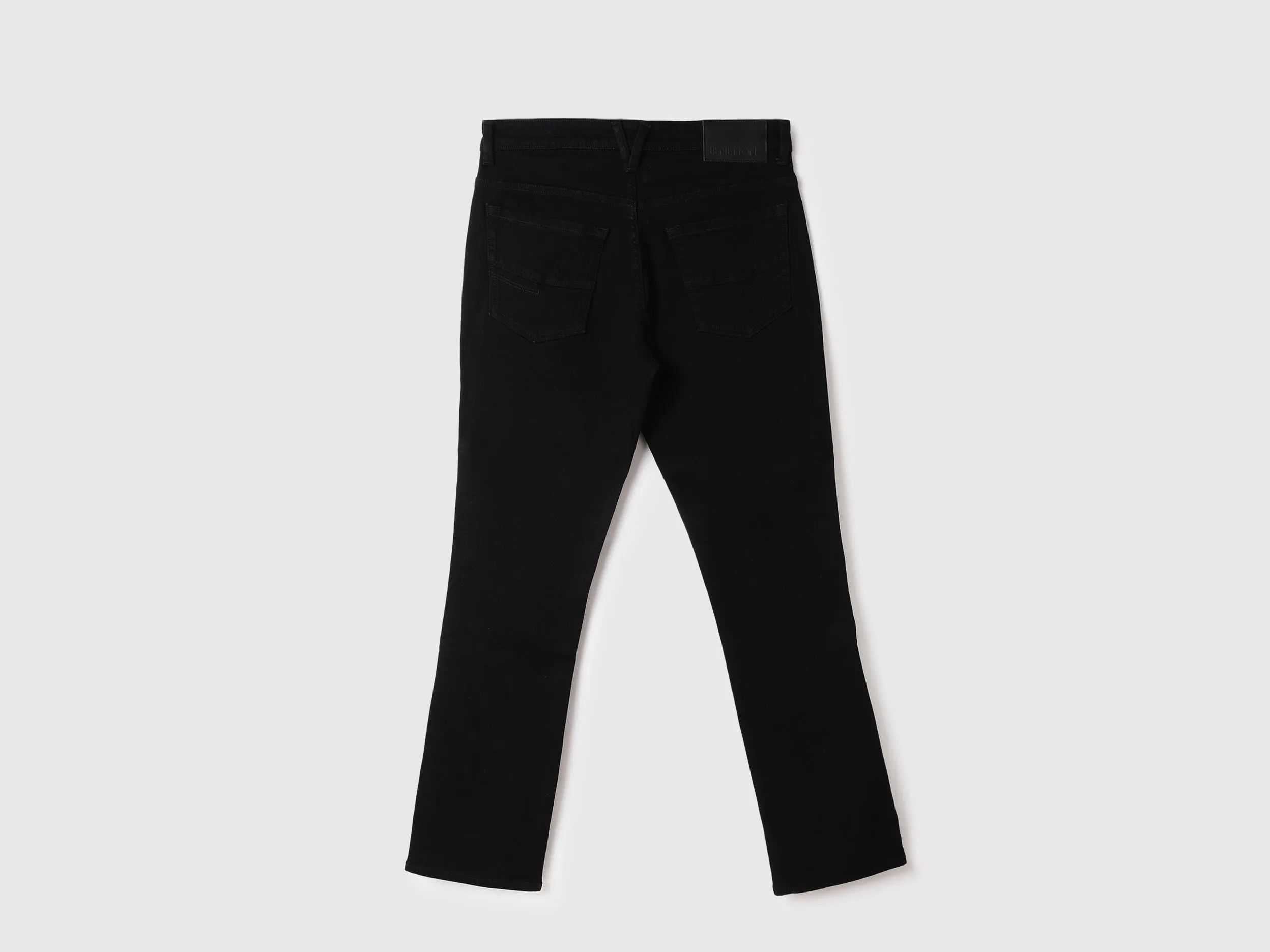 Men Solid Bootcut Jeans
