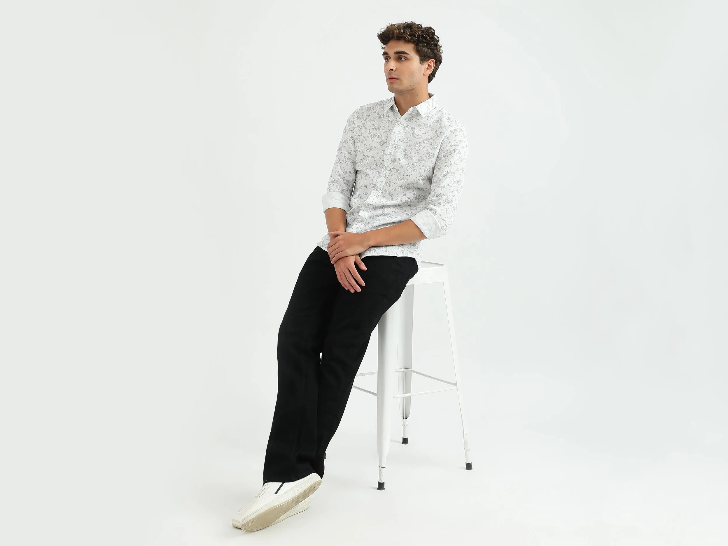 Men Solid Bootcut Jeans