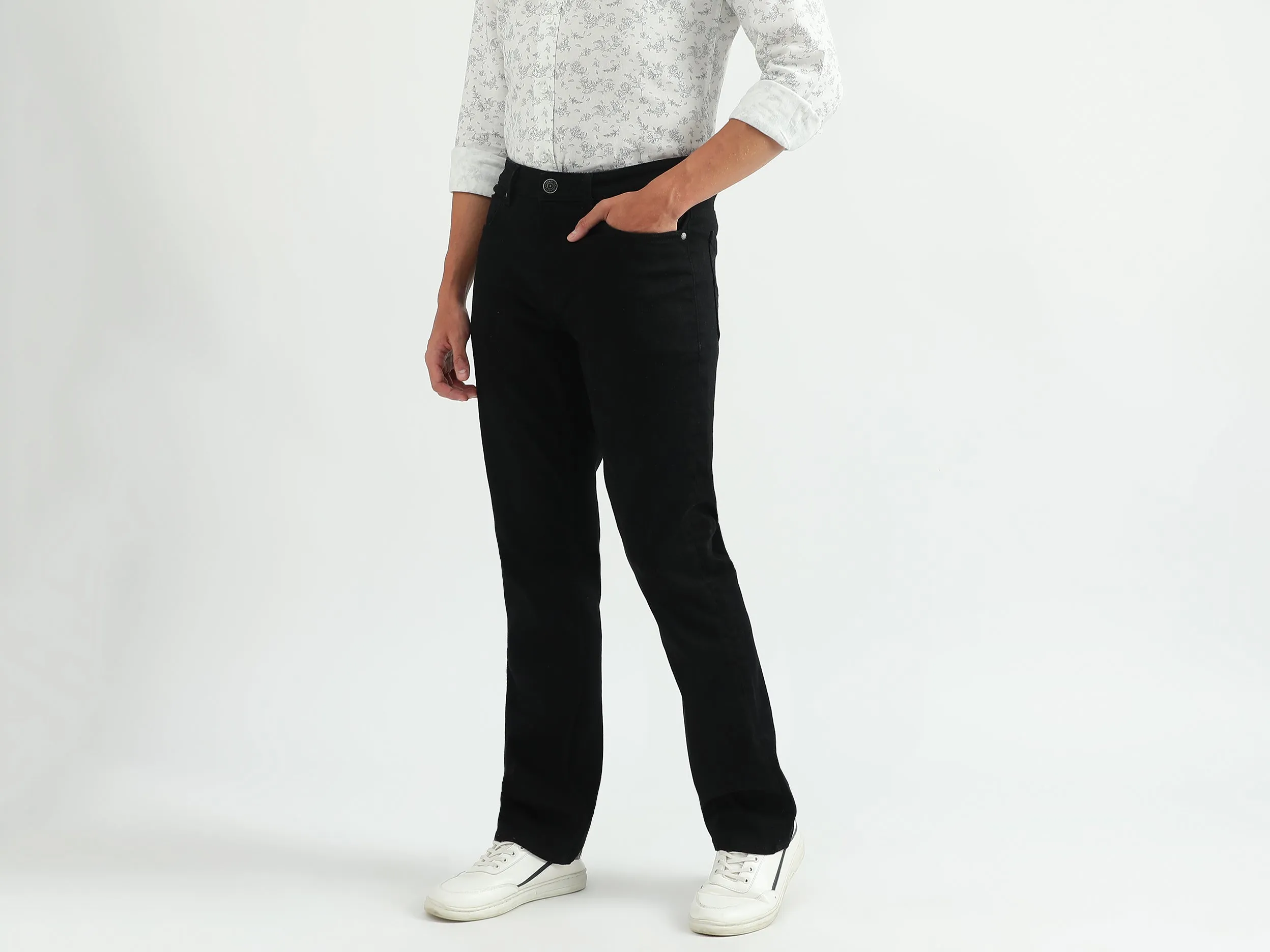 Men Solid Bootcut Jeans