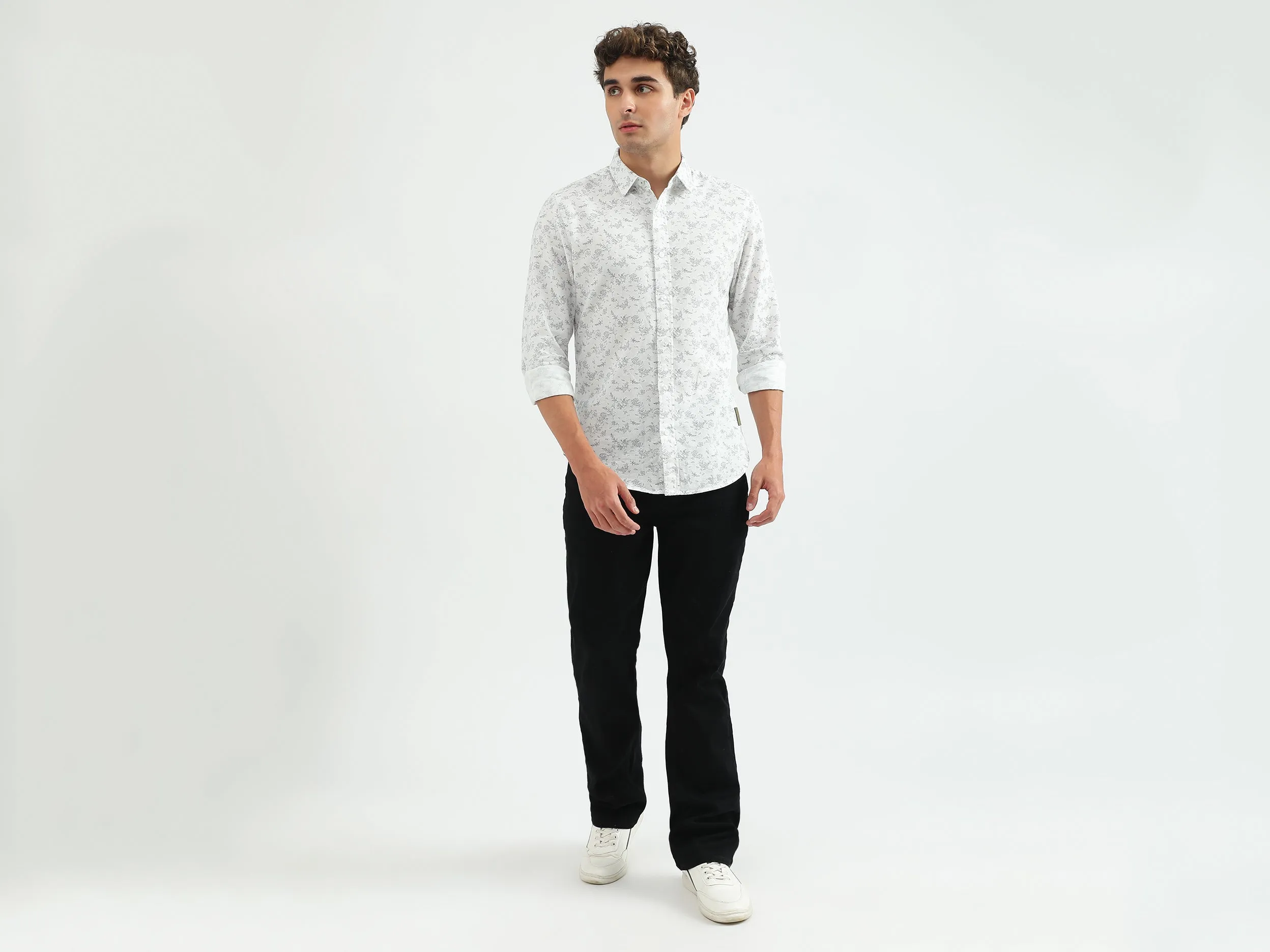 Men Solid Bootcut Jeans