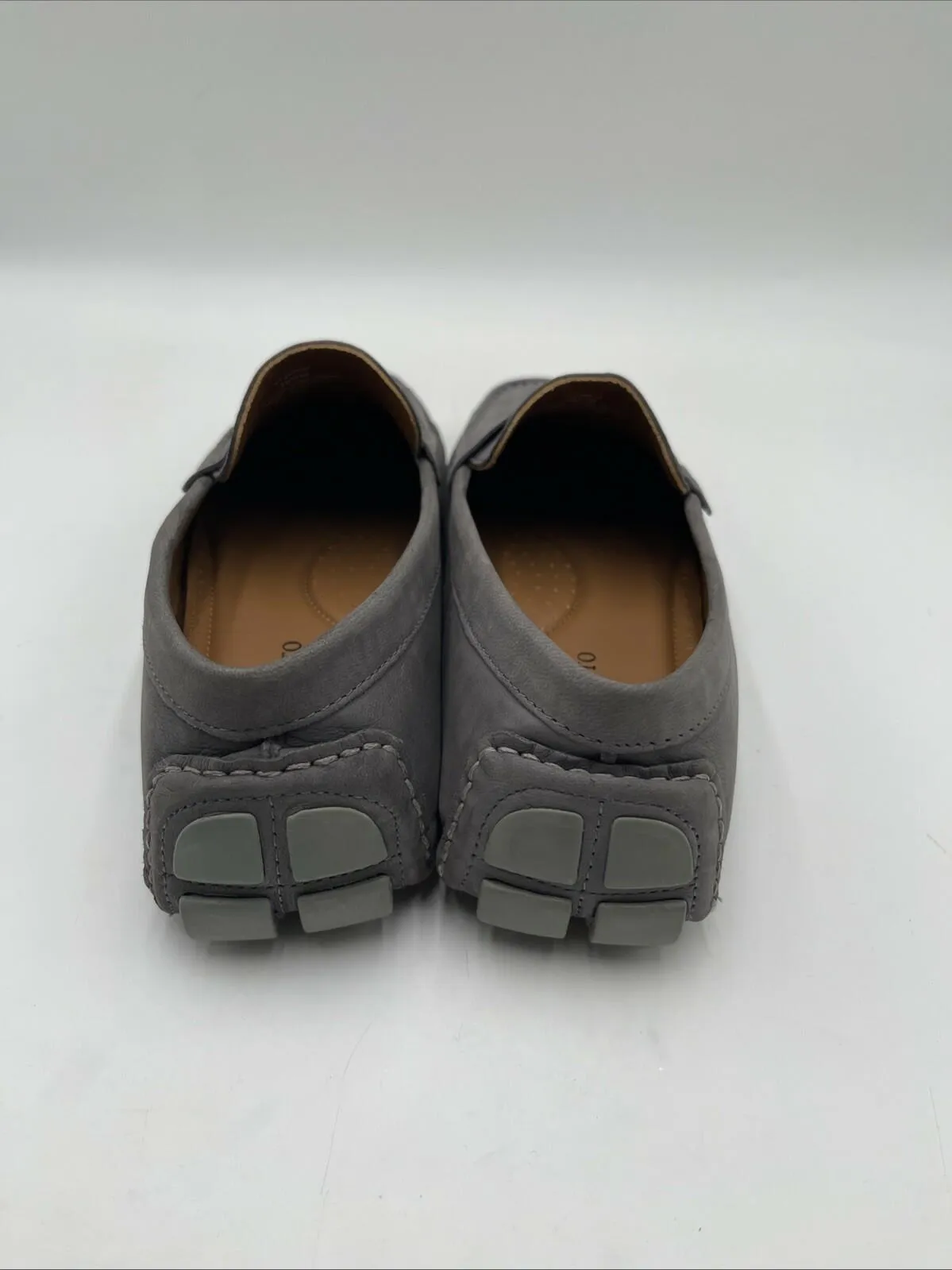 Men’s Vince Camuto Esmail Driving Loafers Gray Size 10.5M - Very Good