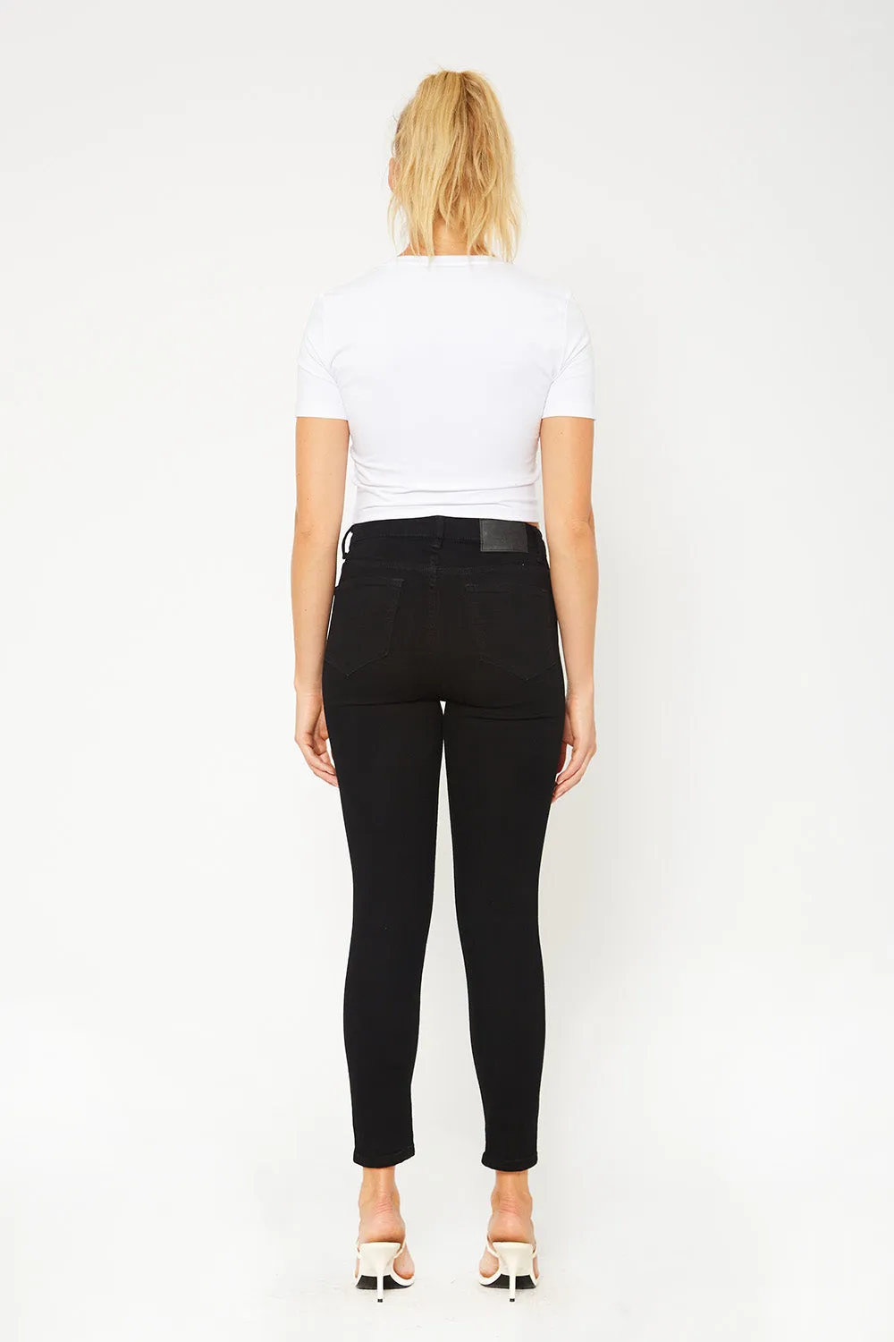 Mid-rise black skinny denim