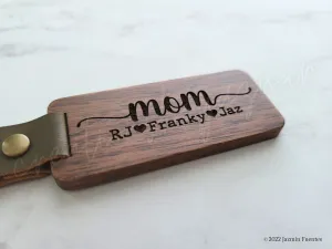 Mother's Day Gift, Personalized Wood Mom Keychain with Children Names, Mother Custom Keychains, Grandmother Keychain, Grandchildren Names