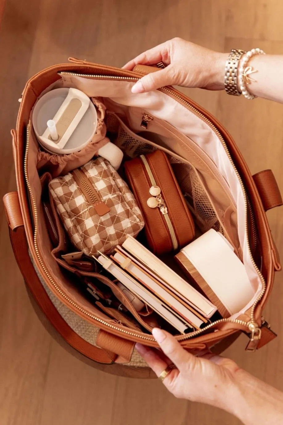 Multitasker Chestnut