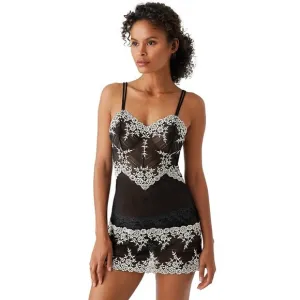 New Wacoal black embrace lace chemise lingerie babydoll