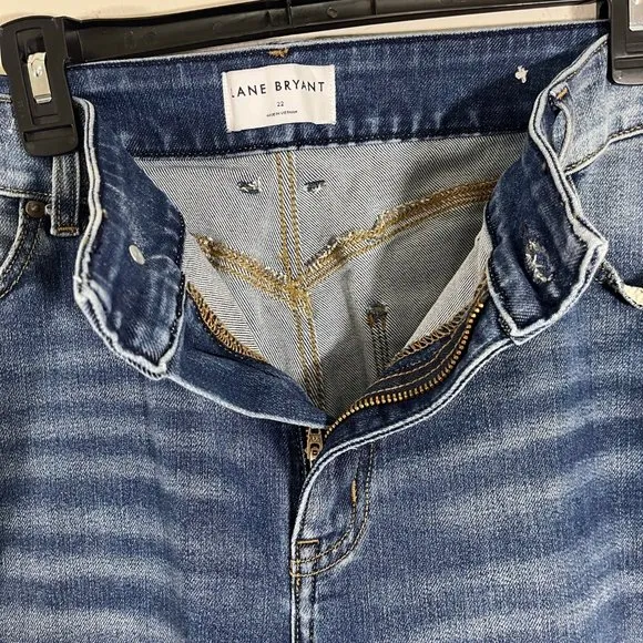 NWOT Lane Bryant High Rise Skinny Curvy Fit Distressed Jeans Size 22 Dark Wash