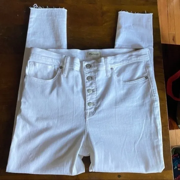 NWT Madewell 9” Skinny Button Front White Jeans - Size 32