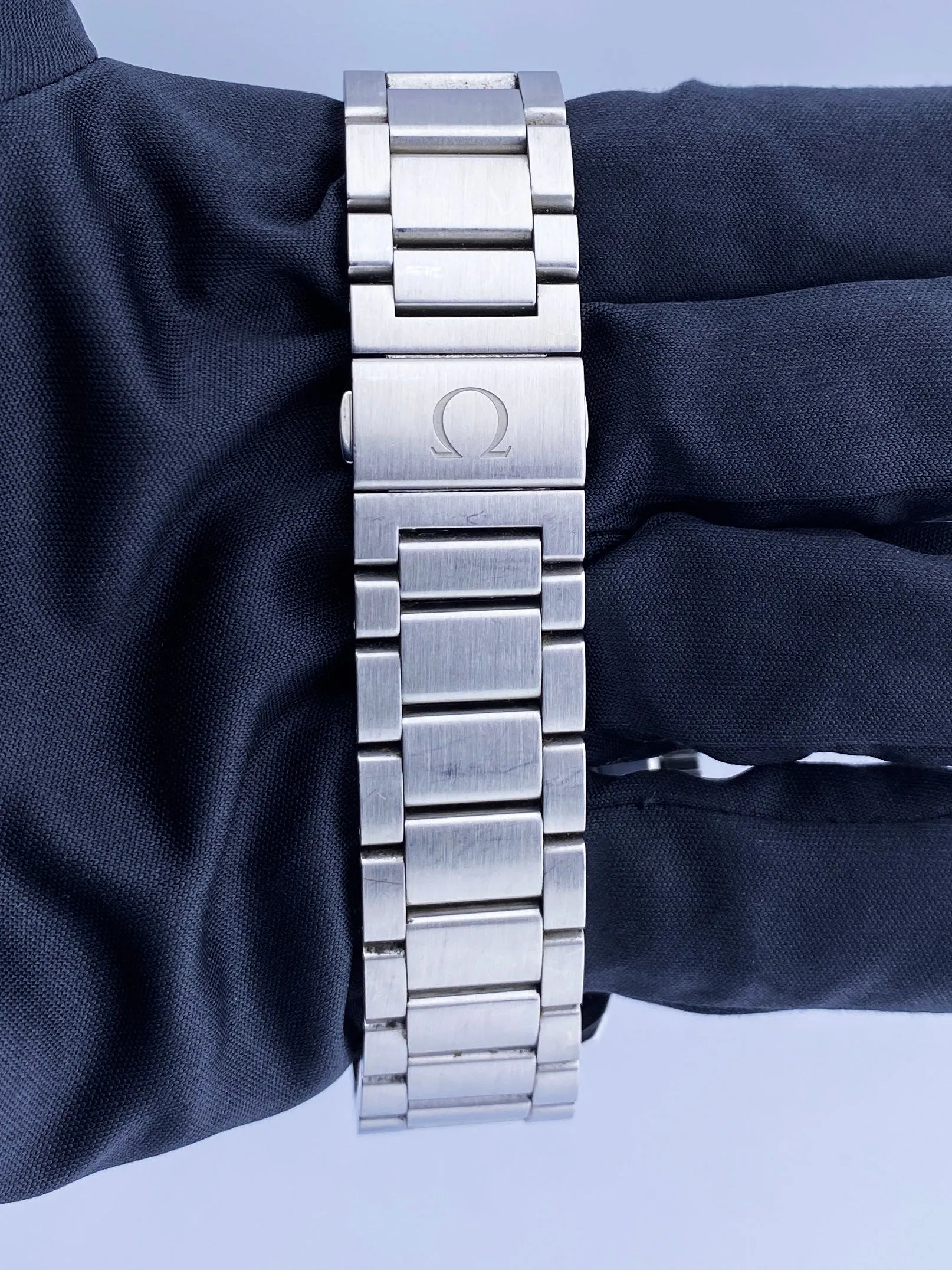 Omega Seamaster Aqua Terra 231.10.44.50.06.001  Mens Watch Box Papers