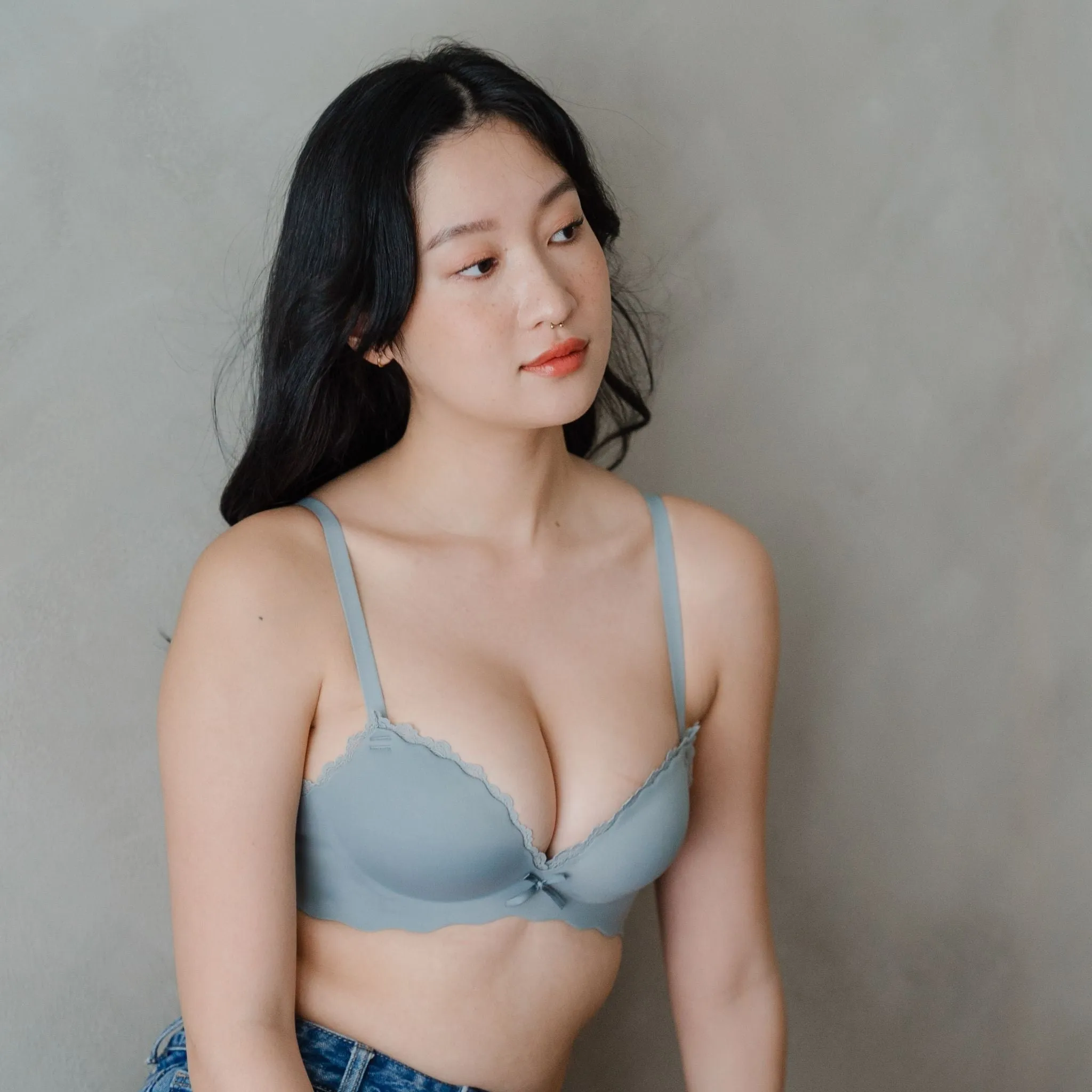 Perky Lift! Lash-Lace Seamless Push Up Wireless Bra in Sunset Blue