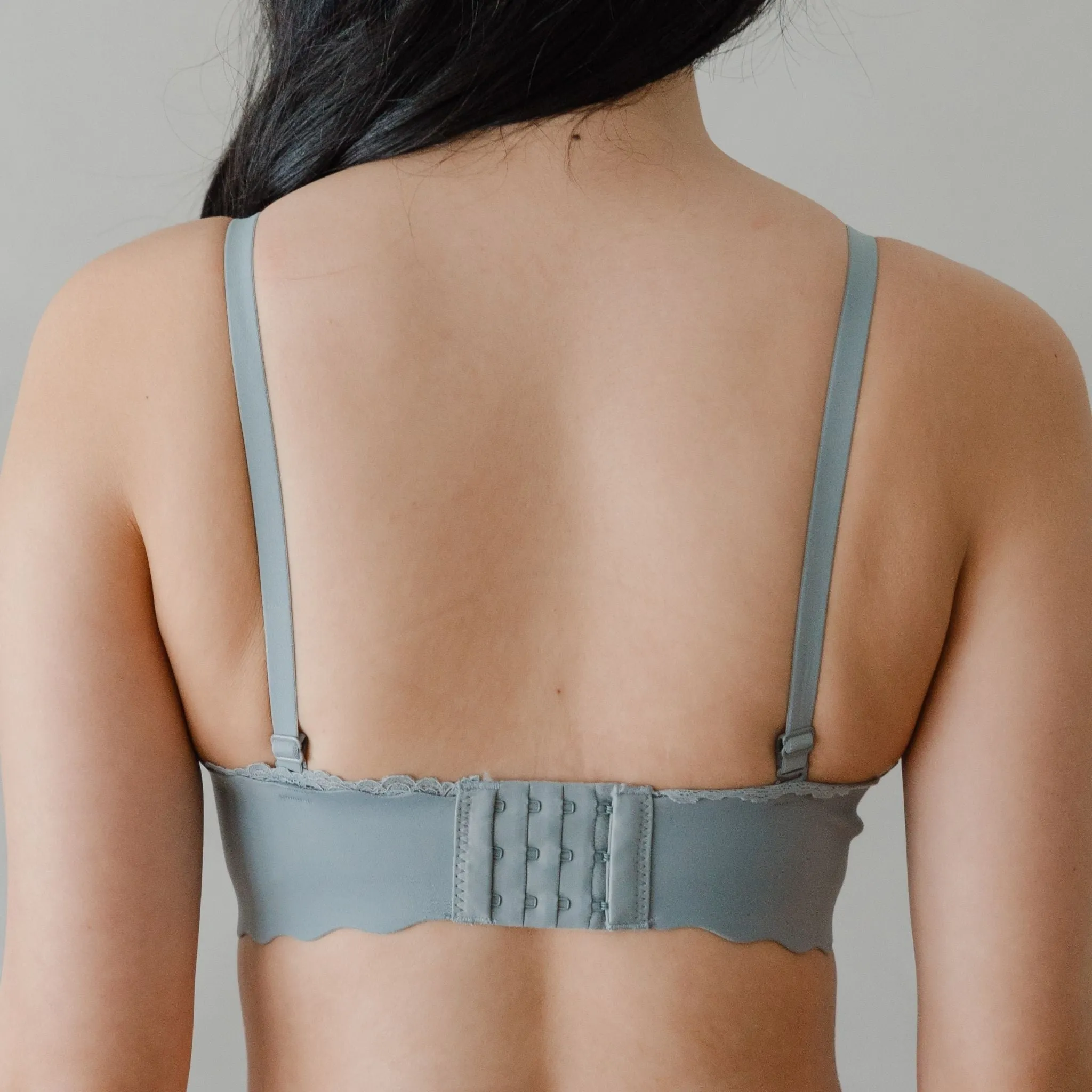 Perky Lift! Lash-Lace Seamless Push Up Wireless Bra in Sunset Blue