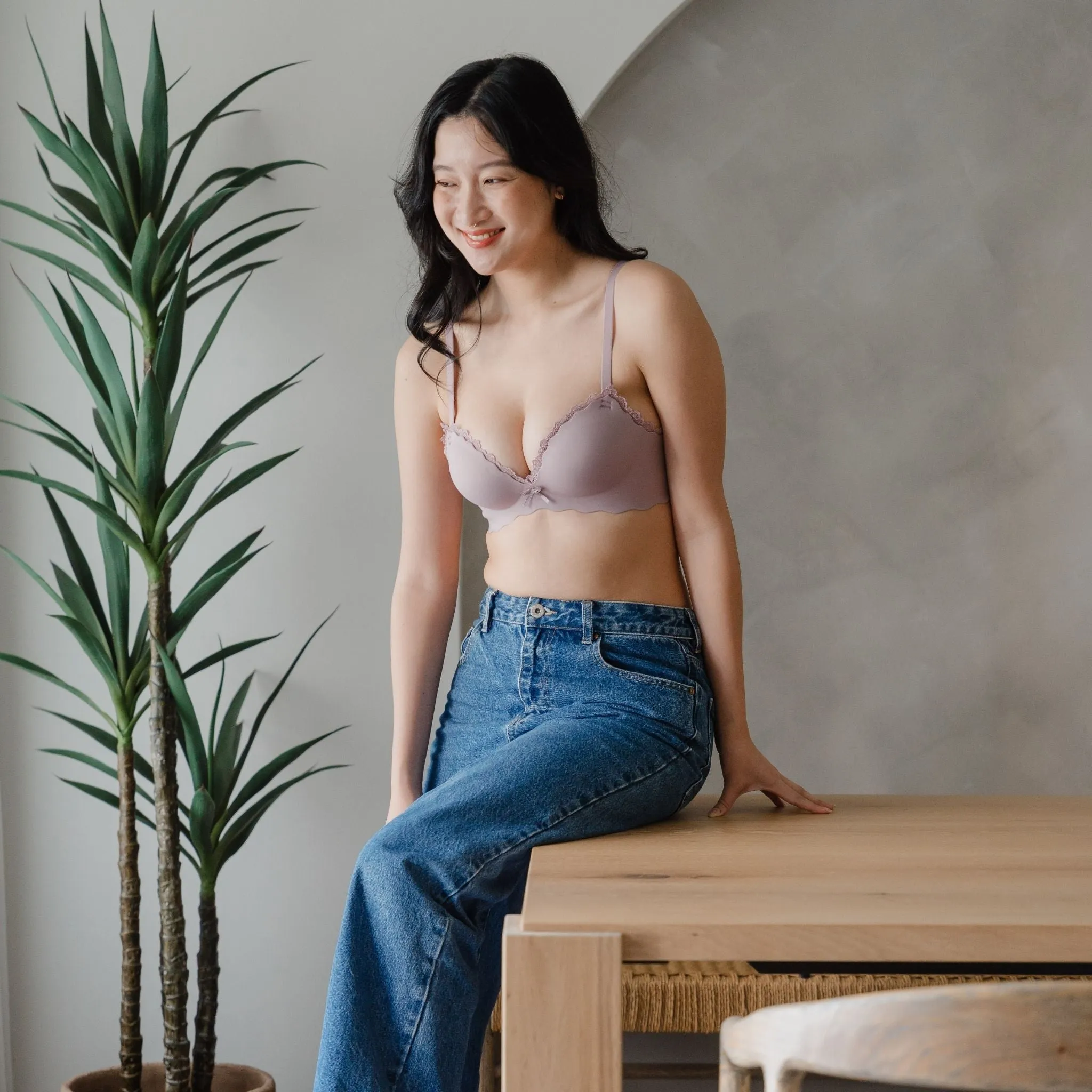 Perky Lift! Lash-Lace Seamless Push Up Wireless Bra in Sunset Plum