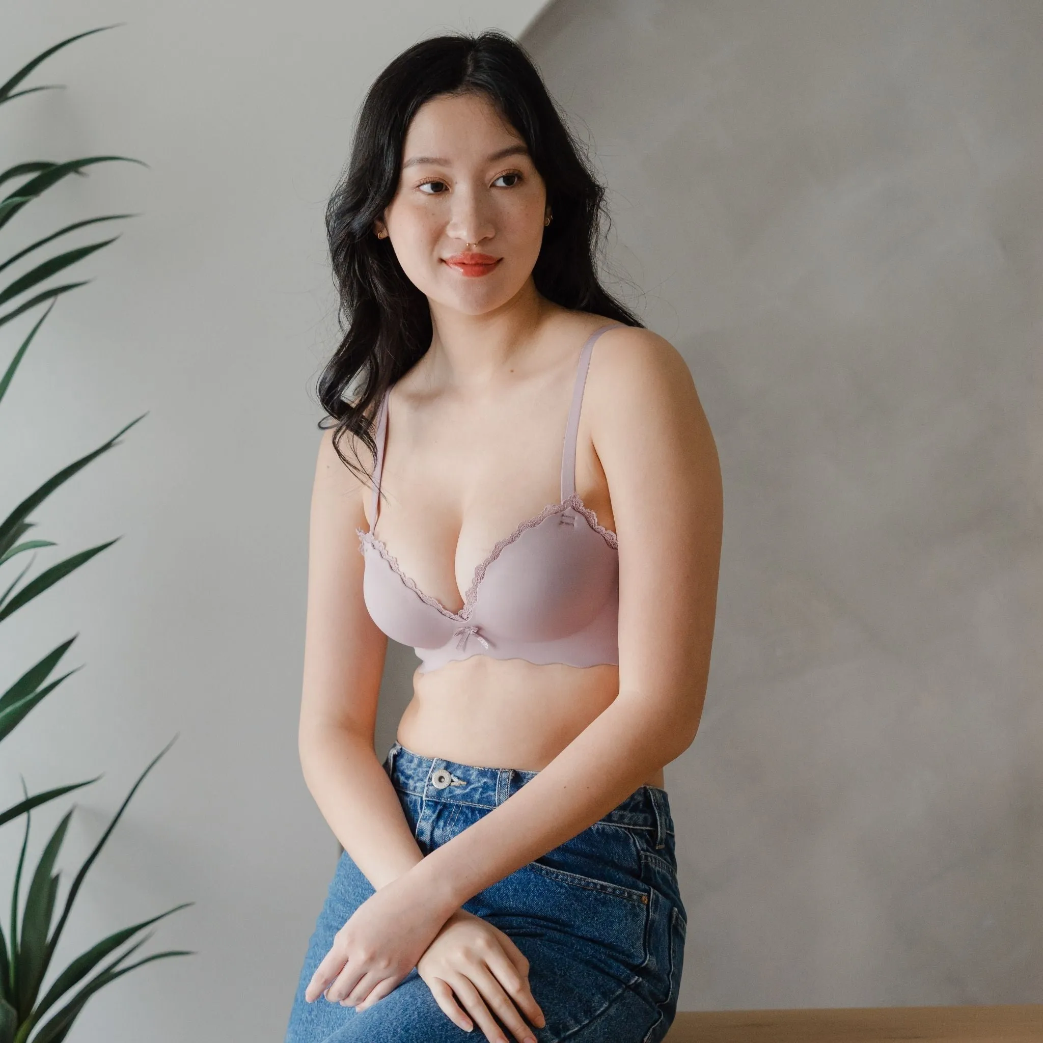 Perky Lift! Lash-Lace Seamless Push Up Wireless Bra in Sunset Plum