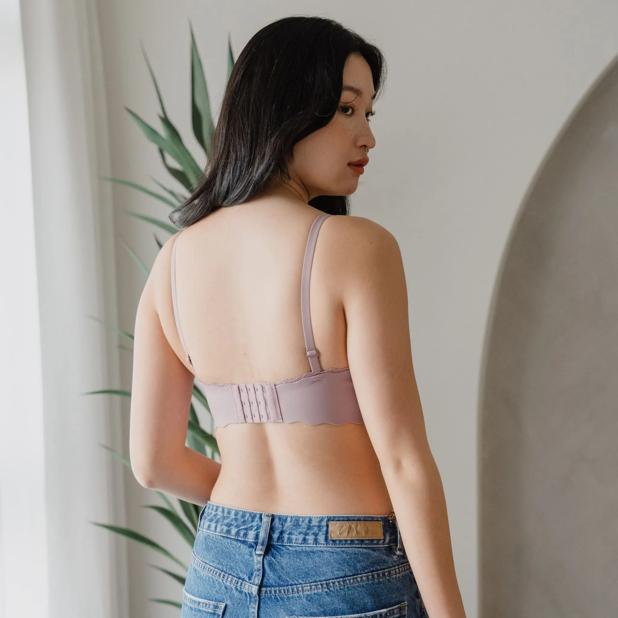 Perky Lift! Lash-Lace Seamless Push Up Wireless Bra in Sunset Plum