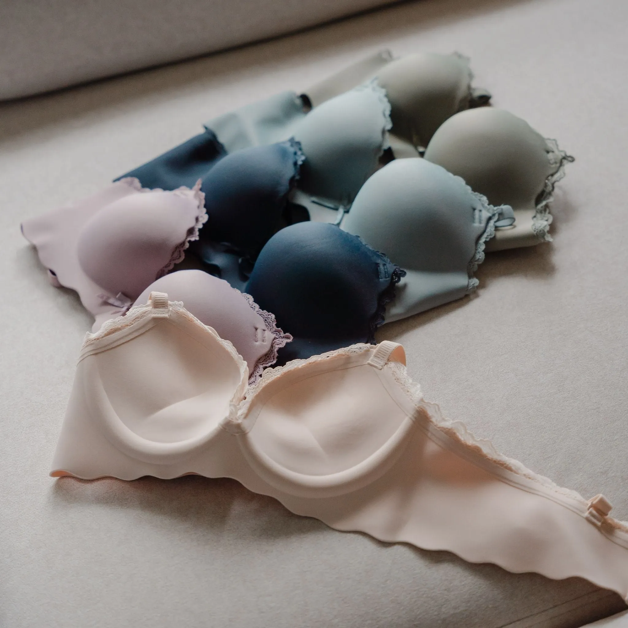 Perky Lift! Lash-Lace Seamless Push Up Wireless Bra in Sunset Sage
