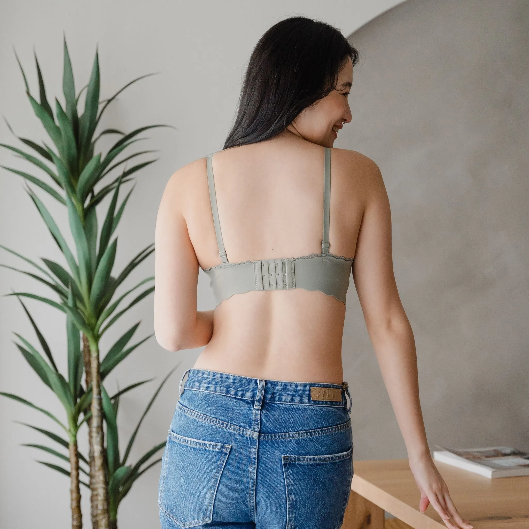 Perky Lift! Lash-Lace Seamless Push Up Wireless Bra in Sunset Sage