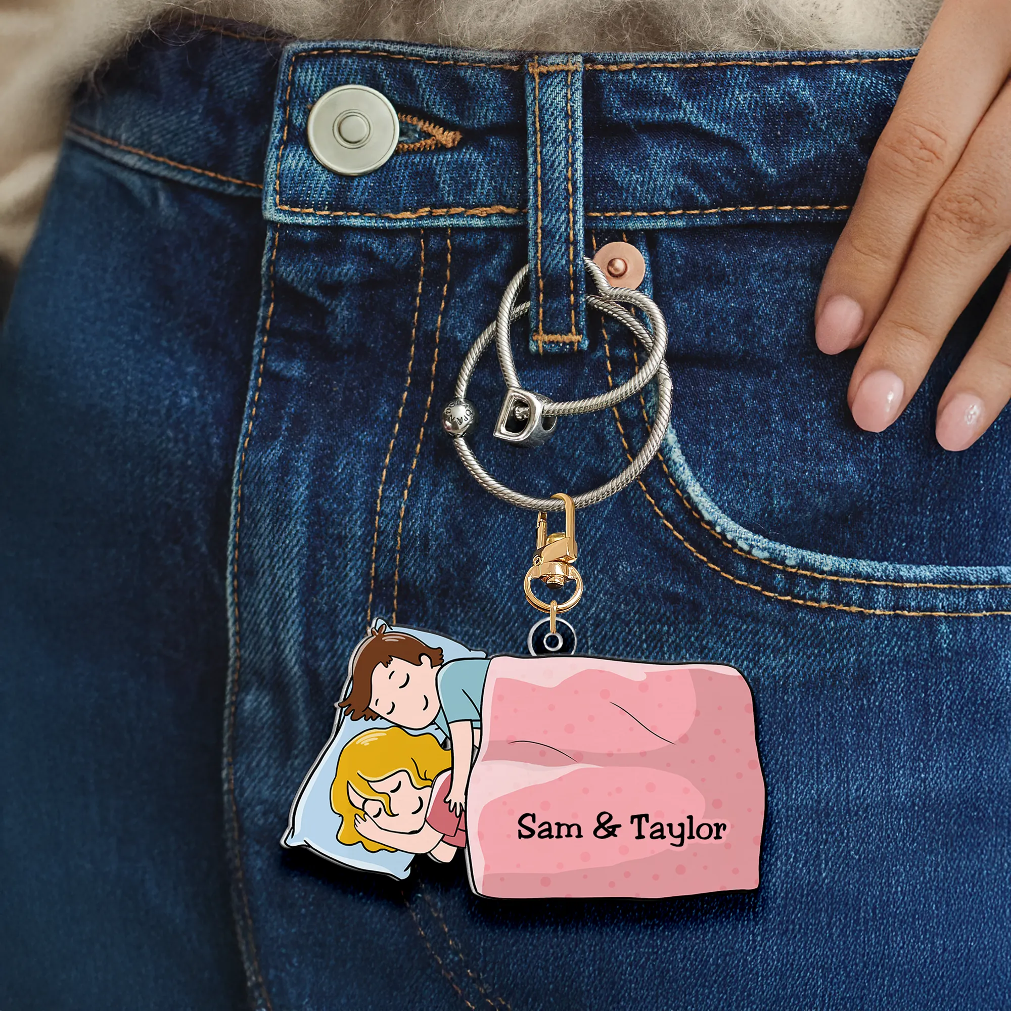 Personalized Gifts For Couple Keychain Couple Sleeping 01QHHU110225HH