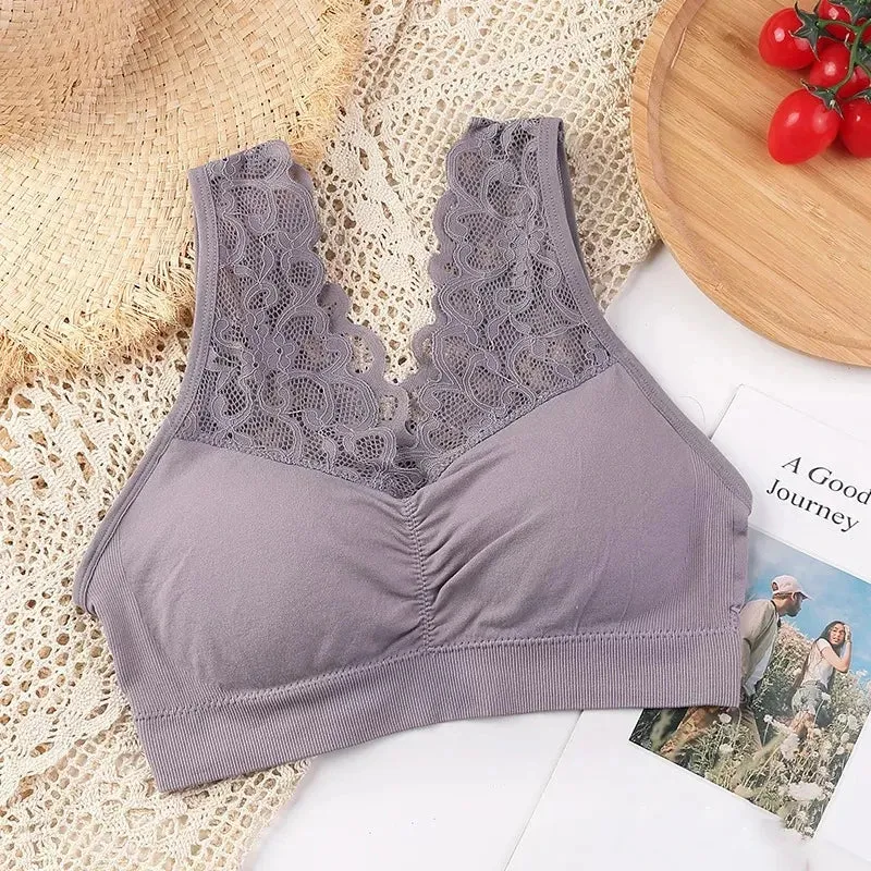 Plus Size Push-Up Sports Bra with Lace Detail