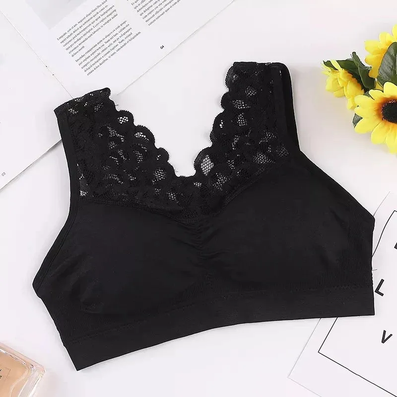 Plus Size Push-Up Sports Bra with Lace Detail