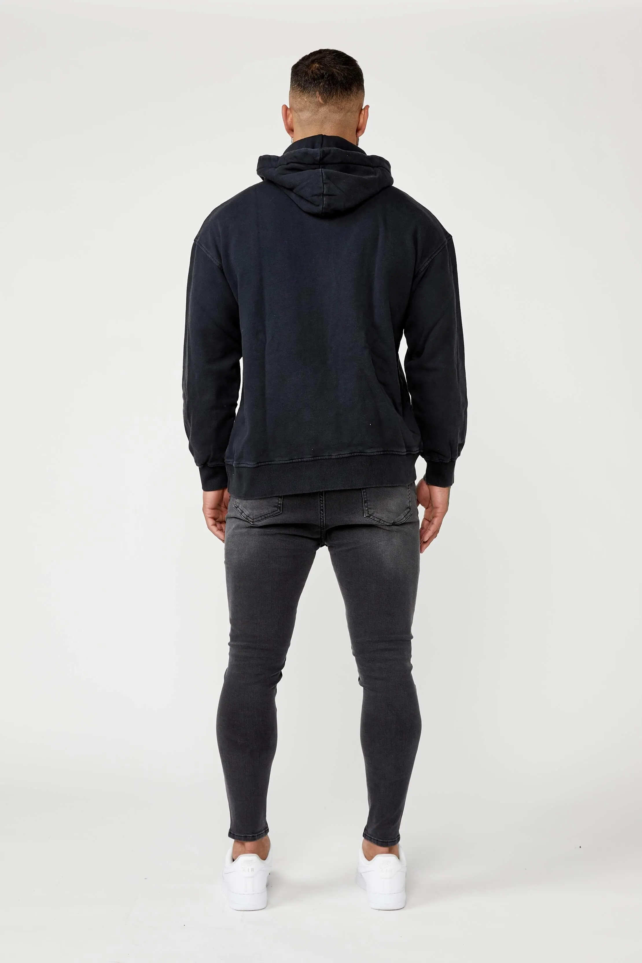 RELENTLESS GRAPHIC HOODIE - WASHED BLACK