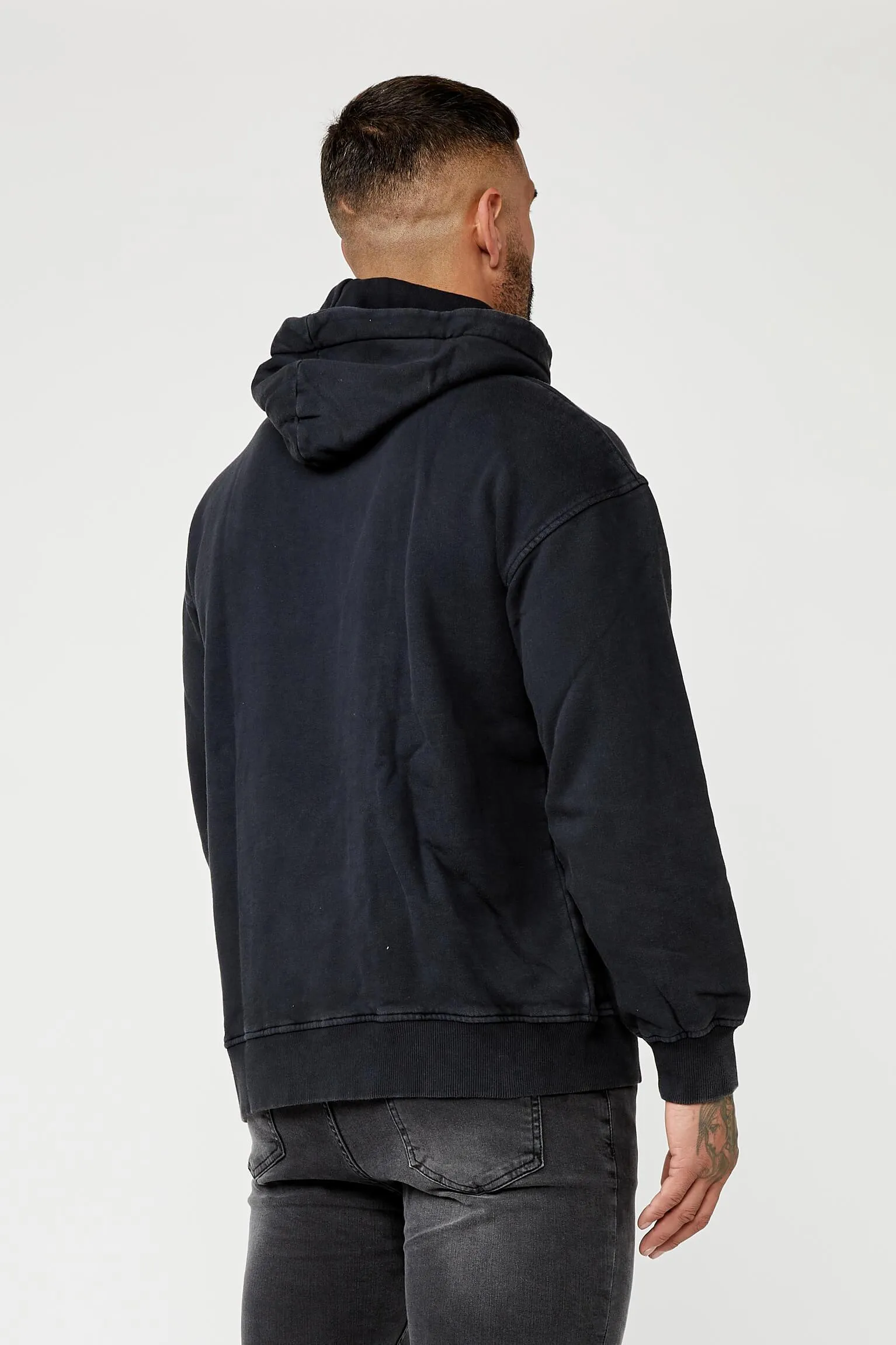 RELENTLESS GRAPHIC HOODIE - WASHED BLACK