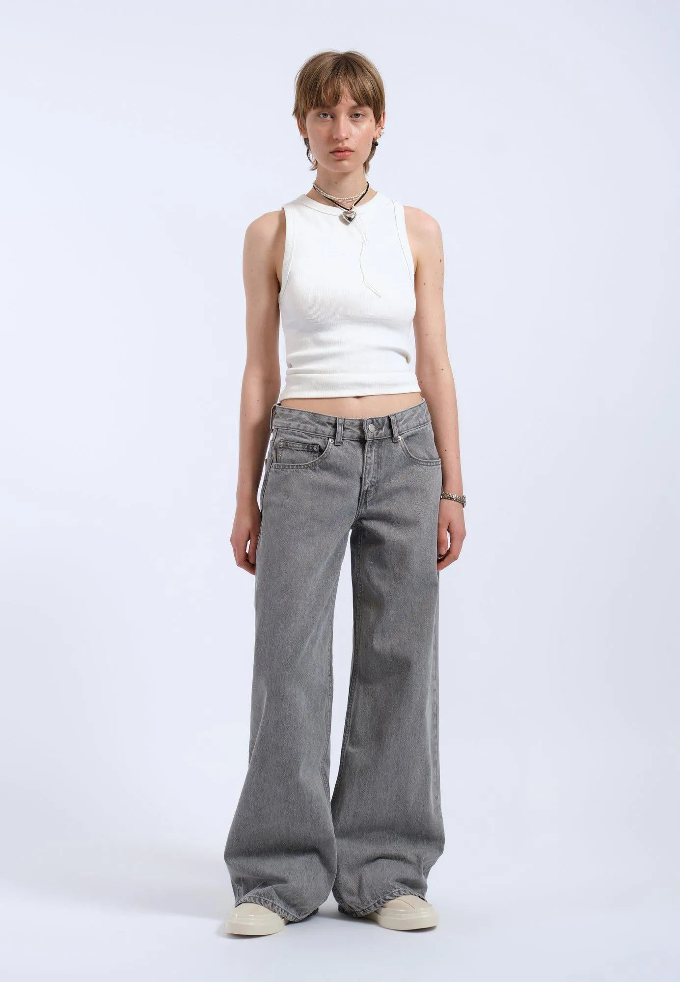 Rhue - Ash Grey